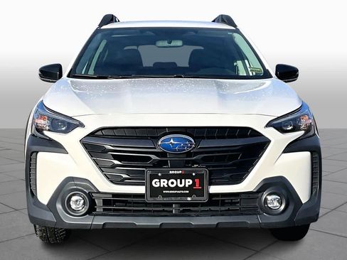 Used 2025 Subaru Outback Premium image 4