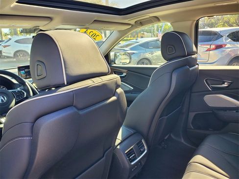 Used 2024 Acura RDX SH-AWD w/ Advance Package image 11