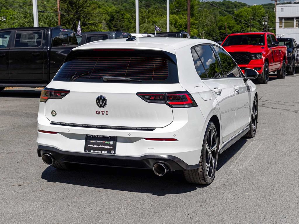 Used 2025 Volkswagen GTI SE FWD image 4