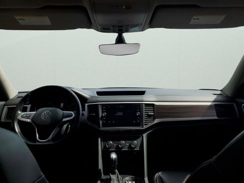 Used 2021 Volkswagen Atlas SE image 23