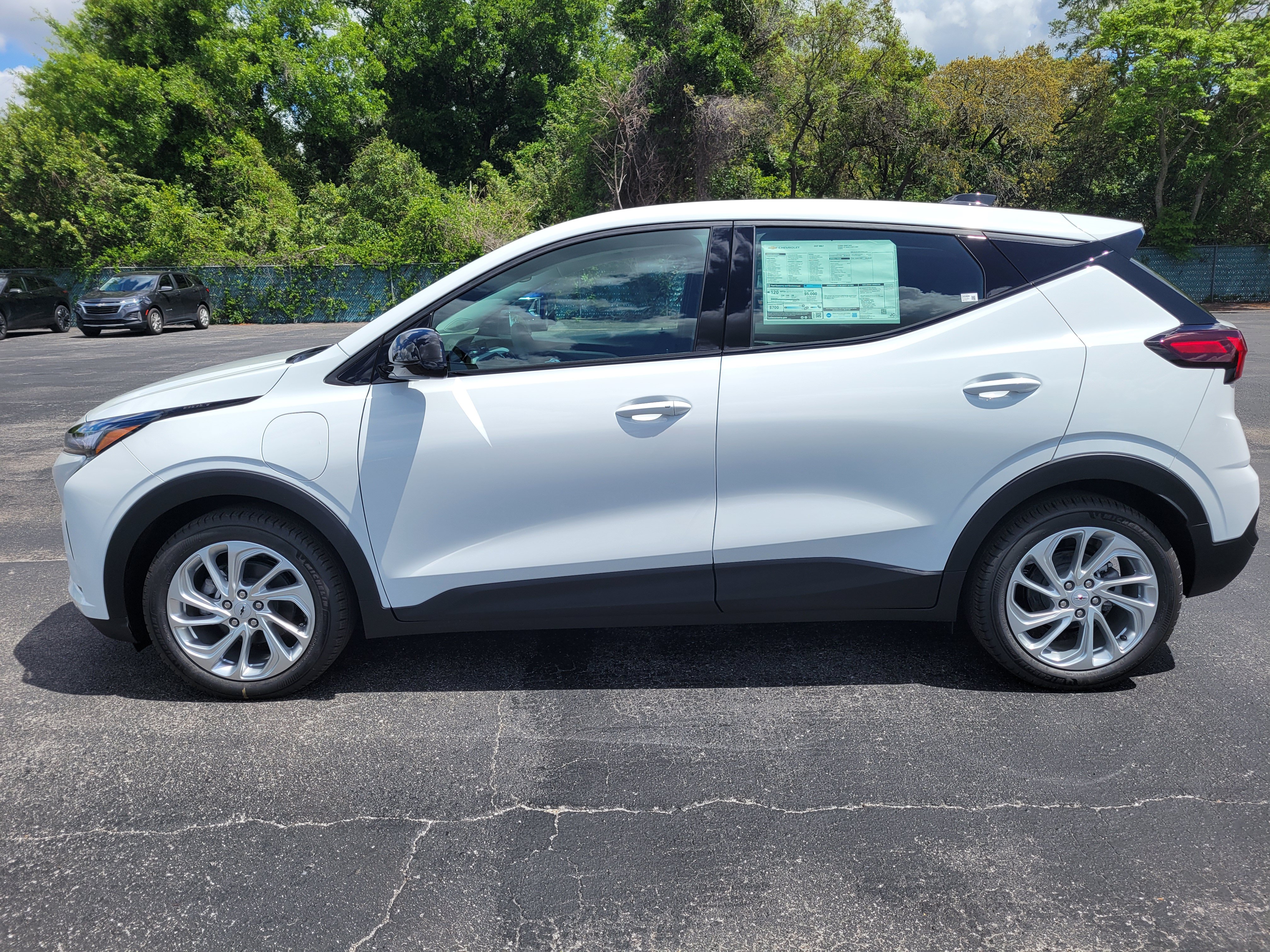 New 2027 Chevrolet Bolt LT w/ Comfort Package FWD image 10