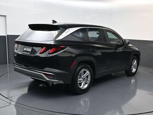 Certified 2026 Hyundai Tucson SE FWD image 4