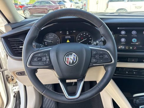Used 2021 Buick Envision Essence FWD image 26
