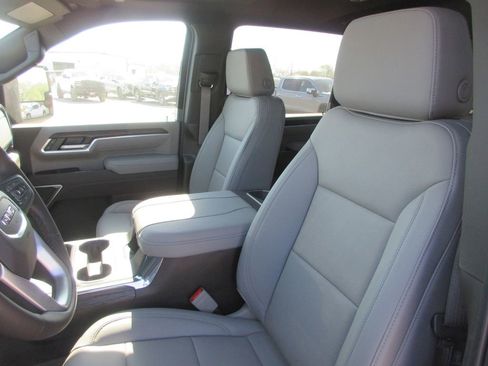 New 2026 GMC Sierra 2500 SLT w/ SLT Premium Package image 13