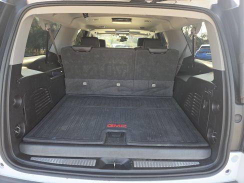 Used 2019 GMC Yukon XL Denali w/ Denali Ultimate Package image 25