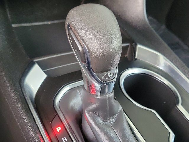 Used 2021 Chevrolet Traverse LT FWD image 16