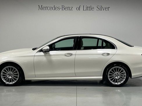 Used 2022 Mercedes-Benz E 350 4MATIC Sedan image 2