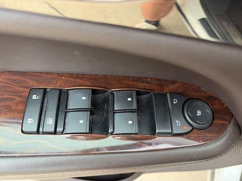 Used 2014 Buick Enclave Leather FWD image 19