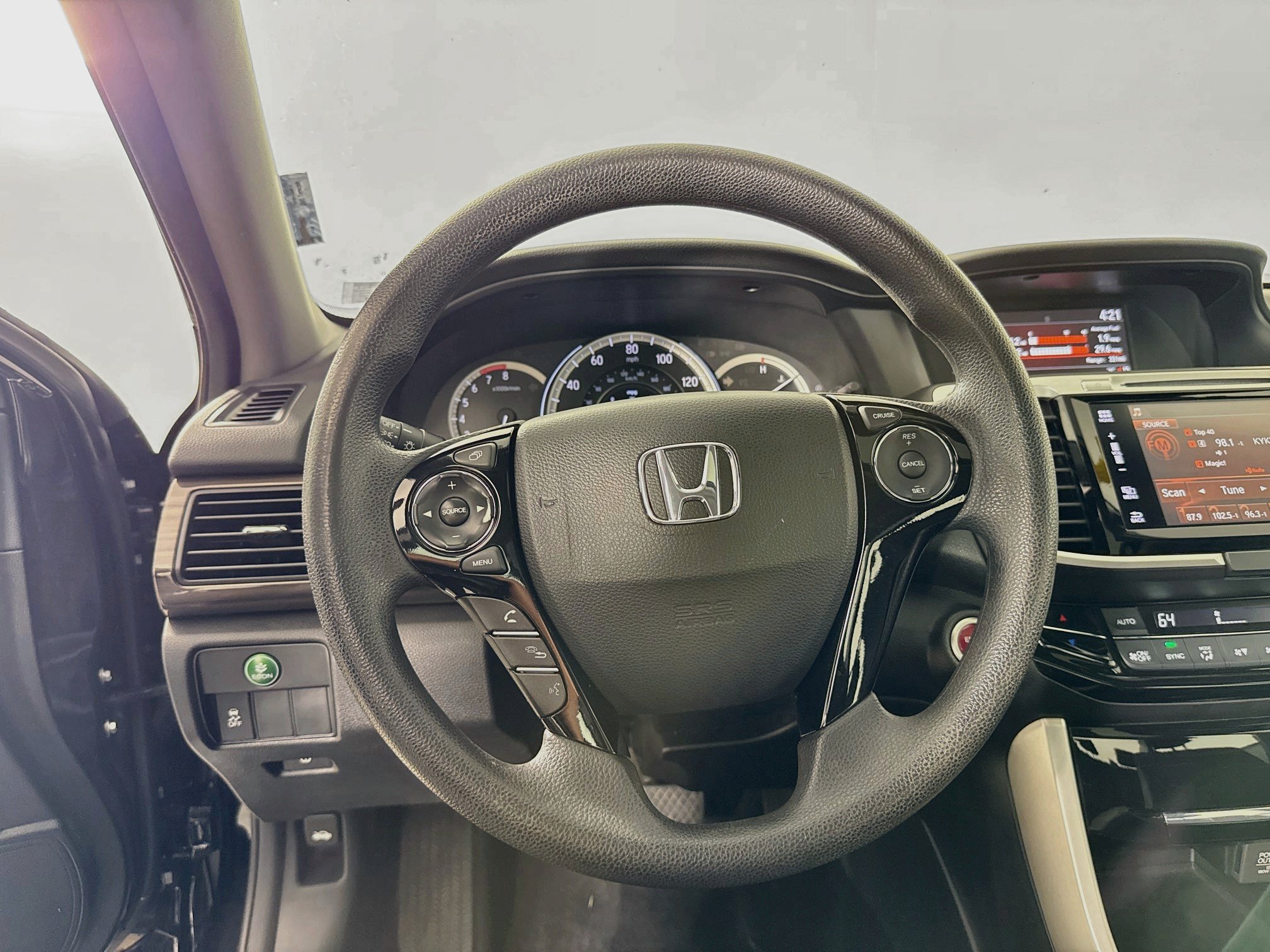 Used 2016 Honda Accord EX image 11