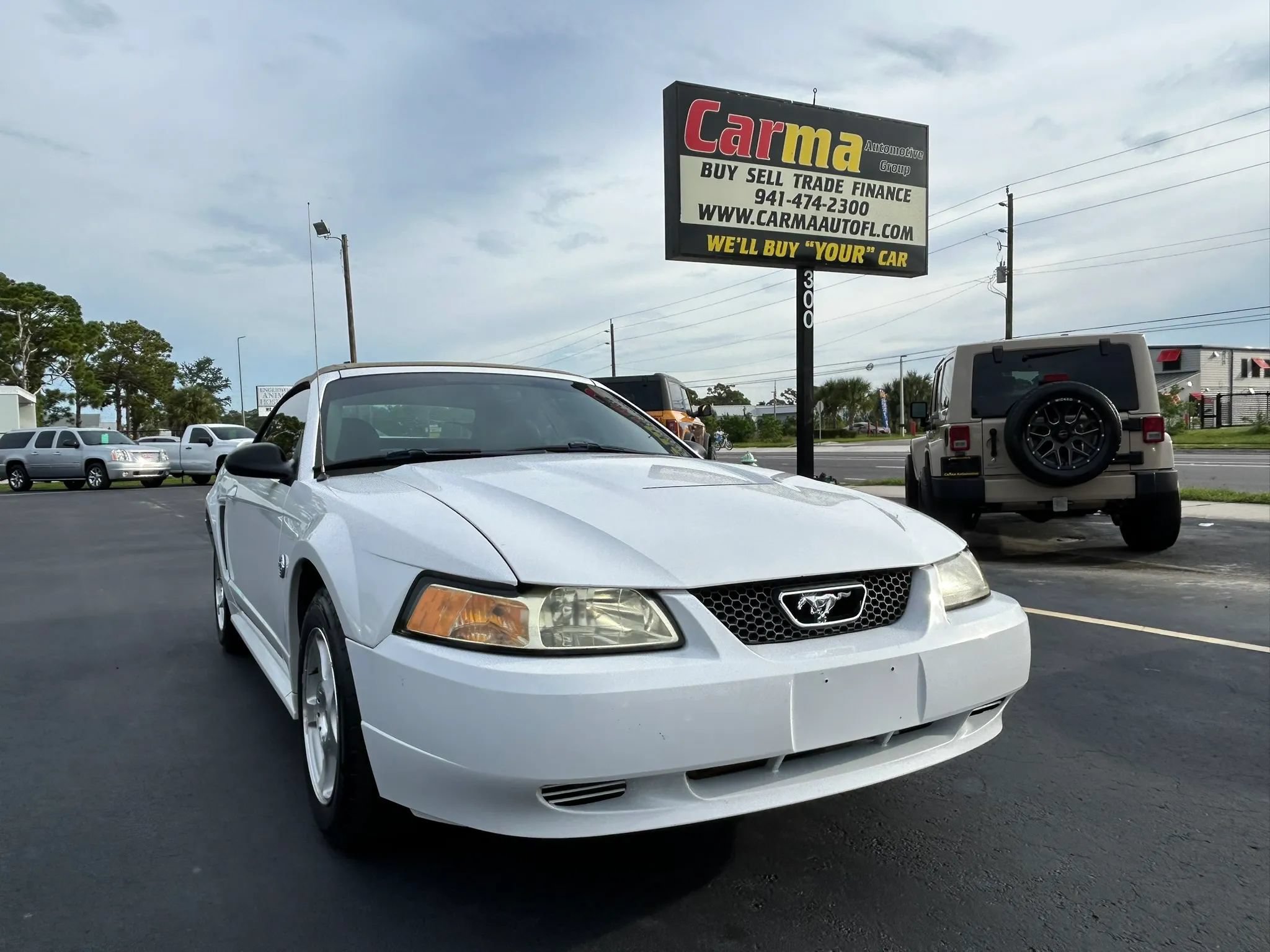 Used 2004 Ford Mustang Convertible RWD image 19