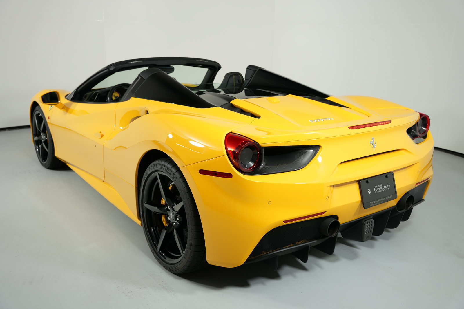 Certified 2018 Ferrari 488 Spider RWD image 23