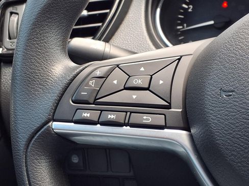 Used 2019 Nissan Rogue Sport SV FWD image 20