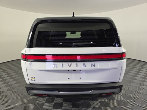 Used 2024 Rivian R1S Adventure AWD/4WD image 4