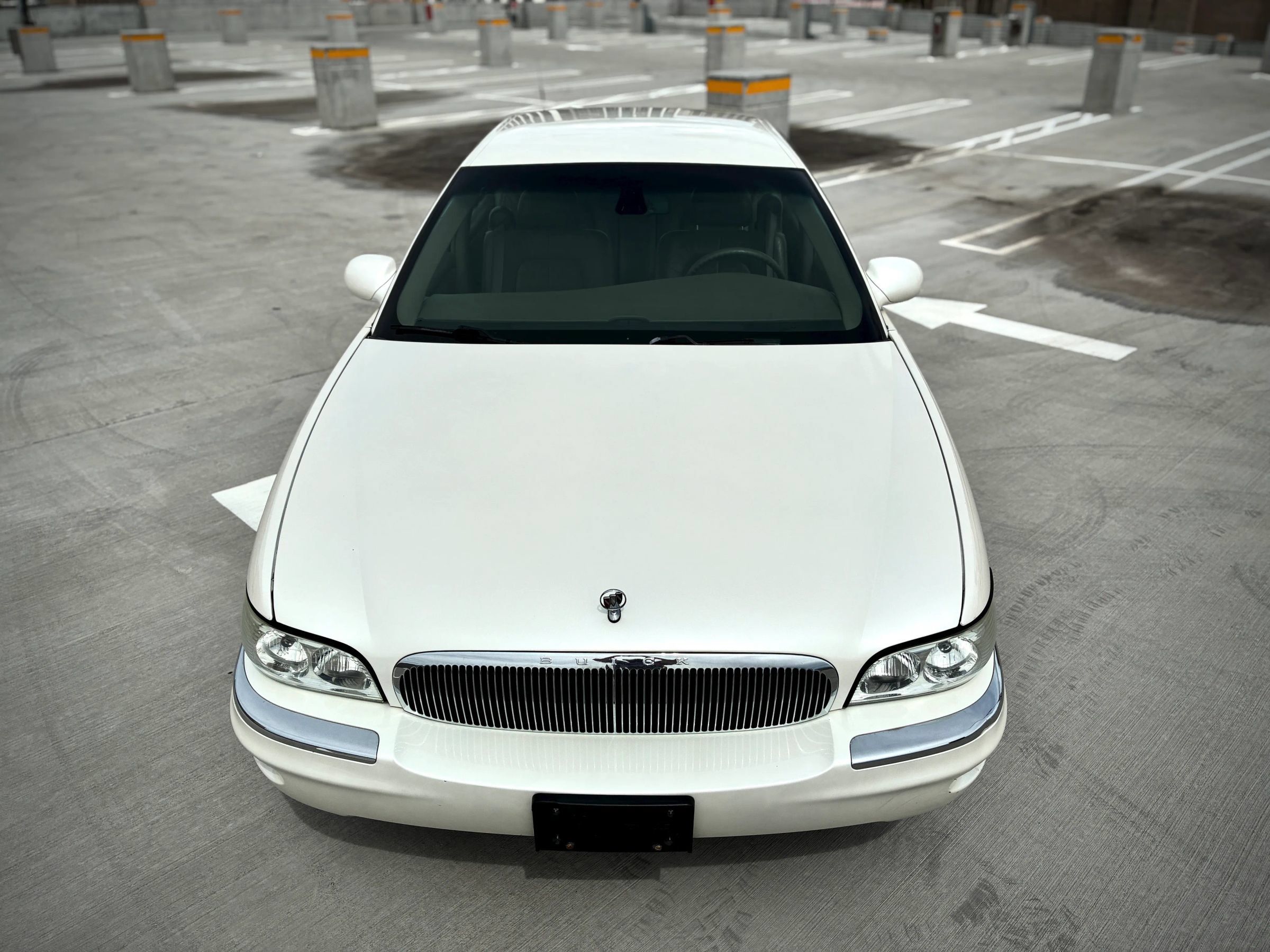 Used 2002 Buick Park Avenue w/ Prestige Pkg FWD image 2