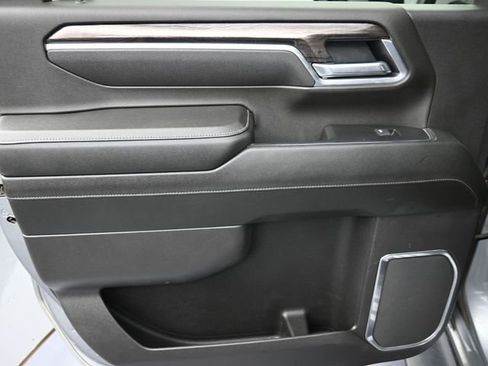 Used 2025 Chevrolet Silverado 2500 LTZ w/ LTZ Plus Package image 29