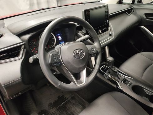 Used 2022 Toyota Corolla Cross LE image 24