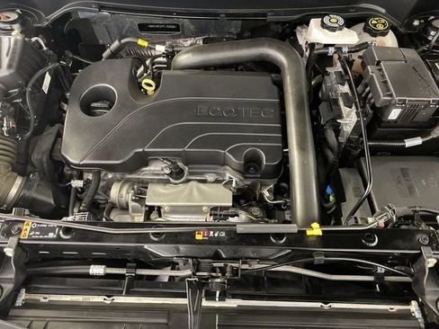 Used 2023 Chevrolet Equinox RS image 35