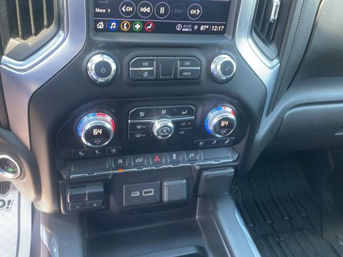 Used 2021 GMC Sierra 1500 SLT w/ SLT Convenience Package AWD/4WD image 19