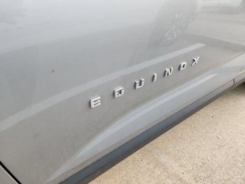 Used 2026 Chevrolet Equinox LT FWD image 11