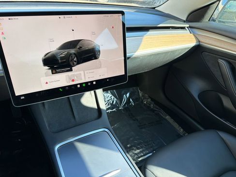 Used 2023 Tesla Model 3 Standard Range image 22