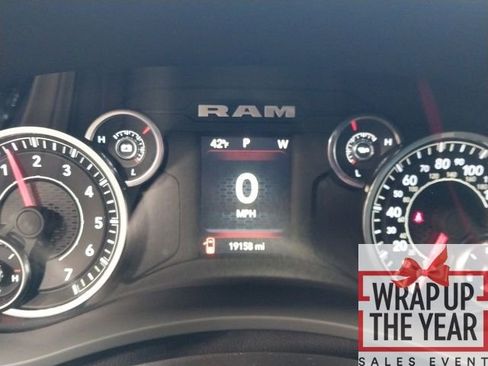 Used 2024 RAM 2500 Big Horn w/ Bed Utility Group image 15