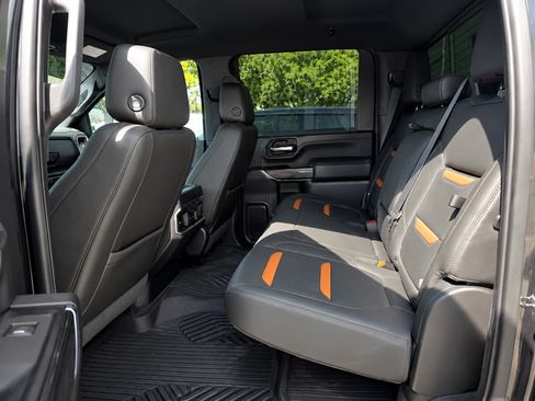 Used 2020 GMC Sierra 2500 AT4 w/ AT4 Premium Package AWD/4WD image 5
