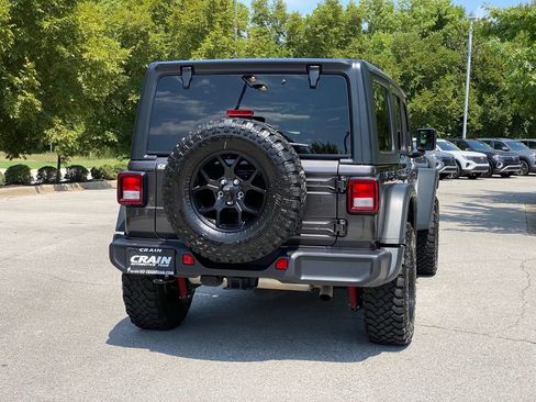 Used 2025 Jeep Wrangler Unlimited Sport AWD/4WD image 7