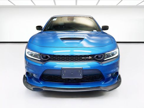 Used 2023 Dodge Charger Scat Pack w/ Plus Group RWD image 2