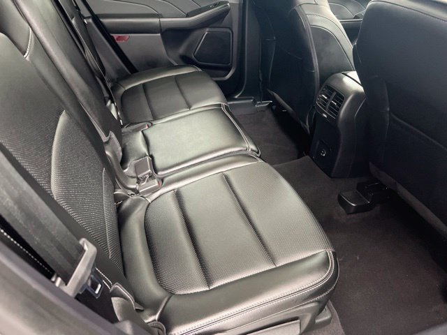 Used 2022 Ford Escape Titanium w/ Class II Trailer Tow Package AWD/4WD image 22