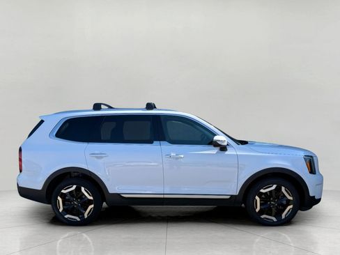 Used 2025 Kia Telluride S image 13