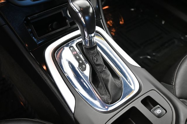 Used 2012 Buick Regal Leather FWD image 20
