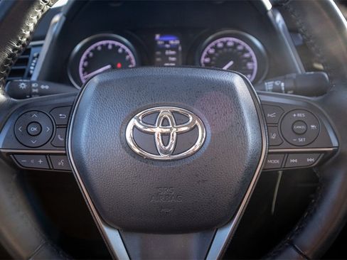 Used 2023 Toyota Camry SE image 11