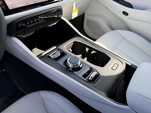 New 2026 Jeep Cherokee Laredo AWD/4WD image 22