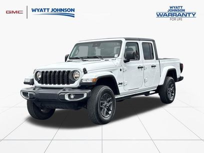 Used 2024 Jeep Gladiator Sport
