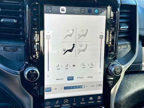 Used 2024 RAM 2500 Laramie image 24