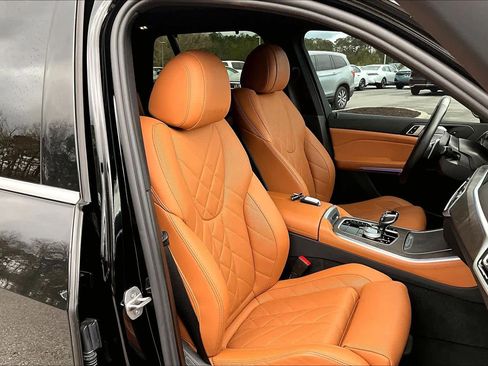 Used 2023 BMW X5 xDrive40i w/ Executive Package image 8