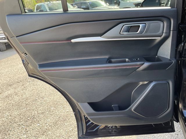 Used 2026 Ford Explorer ST-Line AWD/4WD image 11