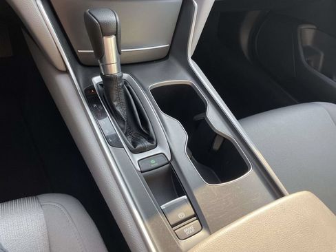 Used 2018 Honda Accord LX image 20