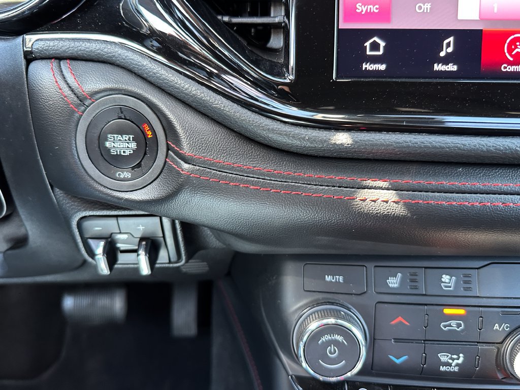 Certified 2024 Dodge Durango GT RWD image 34