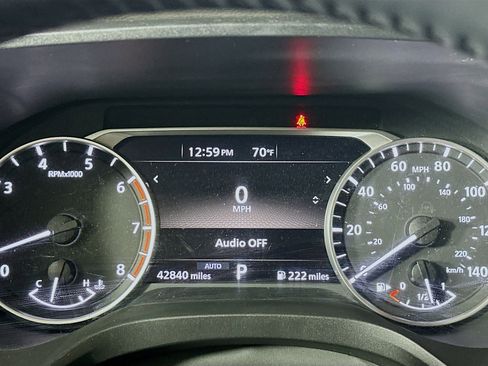 Used 2025 Nissan Rogue SV AWD/4WD image 19