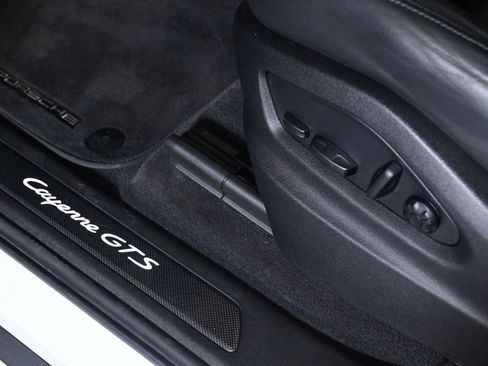 Certified 2023 Porsche Cayenne GTS AWD/4WD image 22