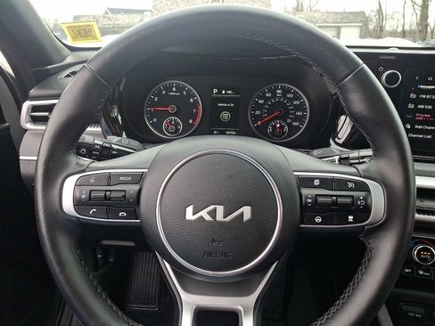 Used 2023 Kia K5 GT-Line image 21