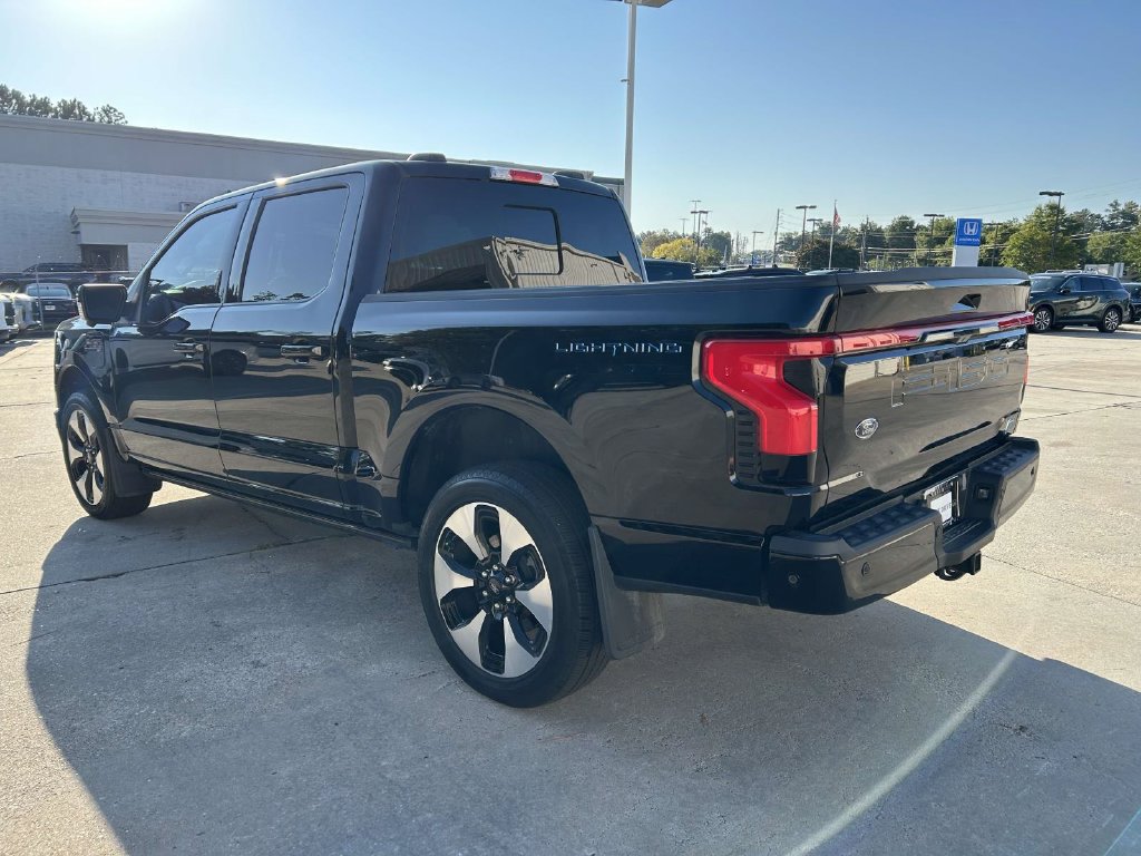 Used 2023 Ford F150 Lightning Platinum AWD/4WD image 5
