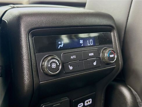 Used 2023 GMC Acadia Denali w/ Denali Ultimate Package AWD/4WD image 28