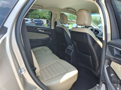 Used 2018 Ford Edge SEL w/ Equipment Group 201A FWD image 19