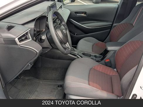 Used 2024 Toyota Corolla SE FWD image 14
