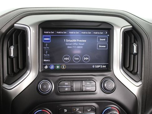 Used 2022 Chevrolet Silverado 1500 LT w/ LPO, Dark Essentials Package RWD image 7