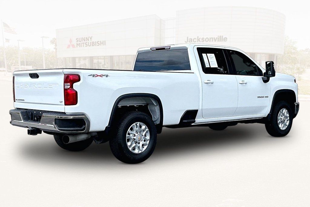 Used 2026 Chevrolet Silverado 3500 LT AWD/4WD image 6