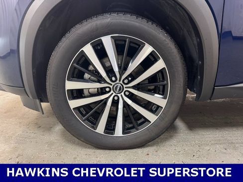 Used 2023 Nissan Pathfinder Platinum w/ Cargo Package image 43