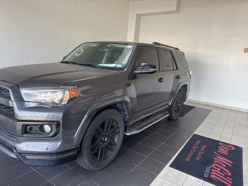 Used 2019 Toyota 4Runner Limited RWD image 3